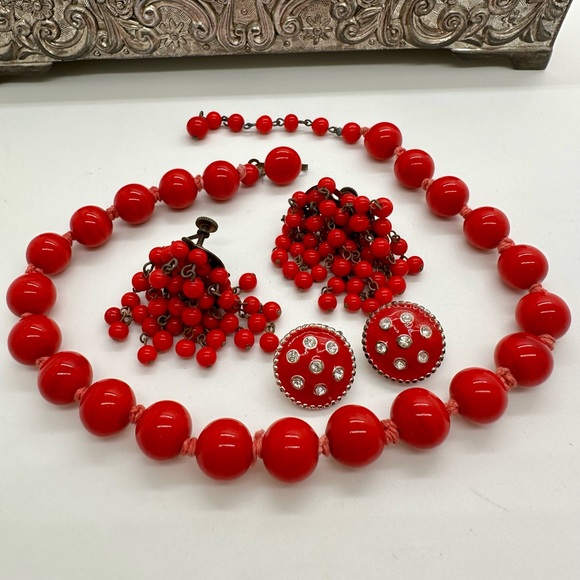 Retro Red Vintage Jewelry lot - Picture 1 of 17